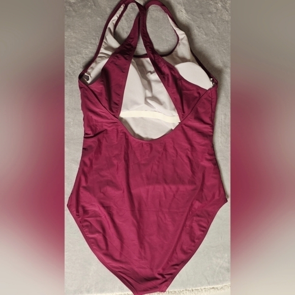 38.🆕XL Cross Strap Open Back One Piece Swimsuit NWOT - Picture 3 of 4